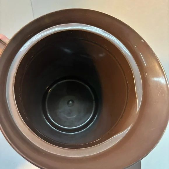 Vintage Thermo-Serv Pitcher with Lid - Map Design - Picture 8 of 8